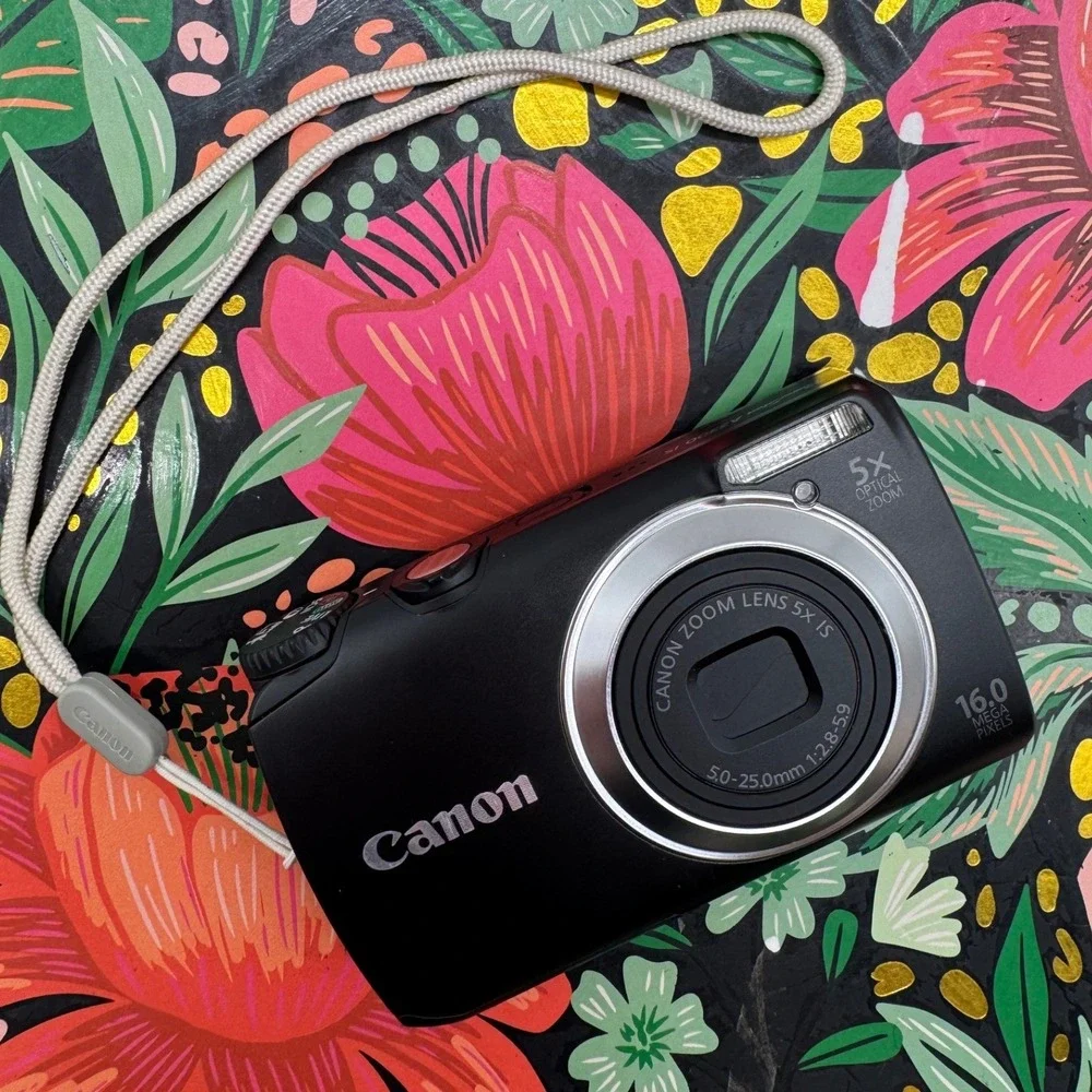 Canon PowerShot A2500 16.0MP Digital Camera Black 5x Optical Zoom Bundle